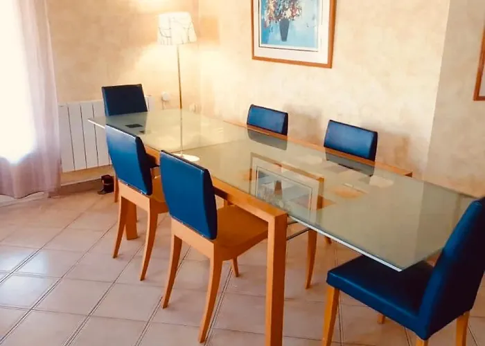 Mas De Bouis - Views, Heated Pool, Xl 6 Bedroom, Ac, Nature, Beauty & Boules!