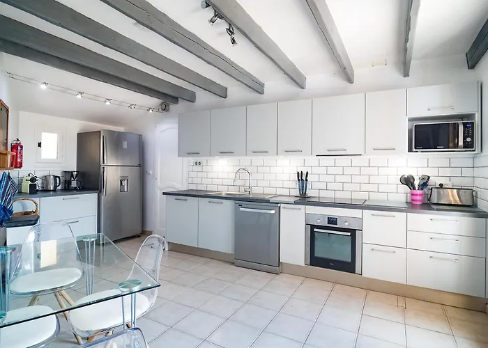 Mas De Bouis - Views, Heated Pool, Xl 6 Bedroom, Ac, Nature, Beauty & Boules! فيلة Saint-Martin-de-Londres