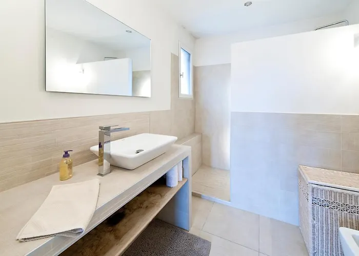 Mas De Bouis - Views, Heated Pool, Xl 6 Bedroom, Ac, Nature, Beauty & Boules! فيلة Saint-Martin-de-Londres